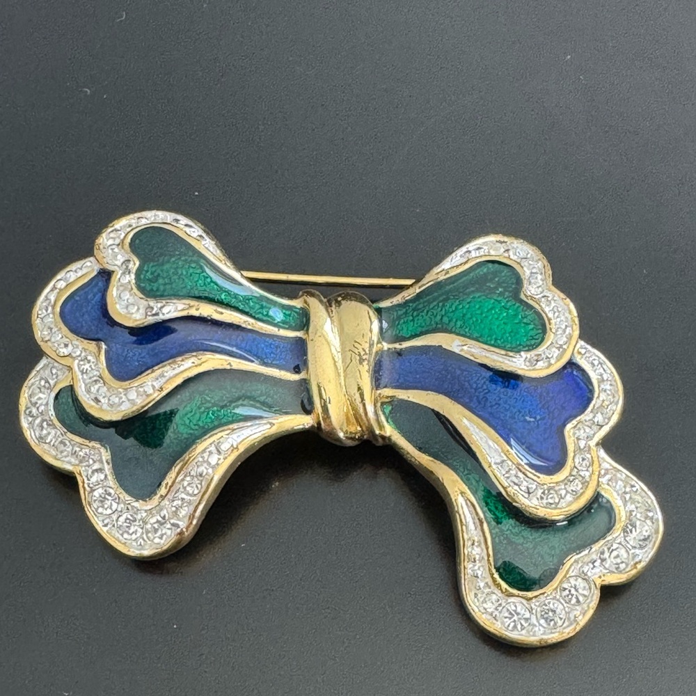 Vintage Enamel and Gold Tone Bow Brooch